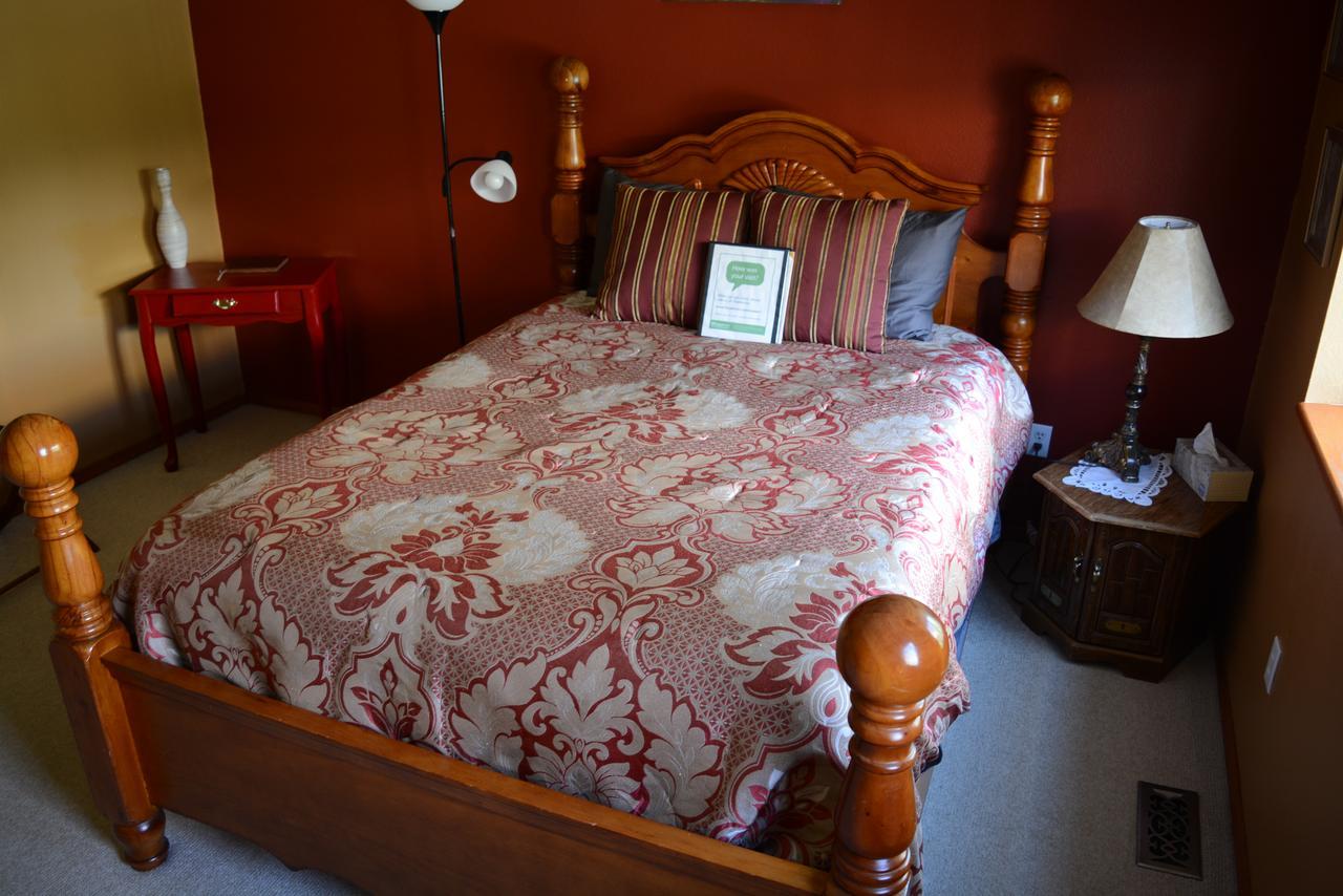 A Hyde Away Inn B&B Tok Bagian luar foto